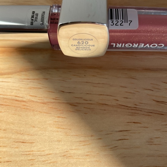 COVERGIRL Candylicious Pink Lip Gloss #620 - Picture 2 of 2